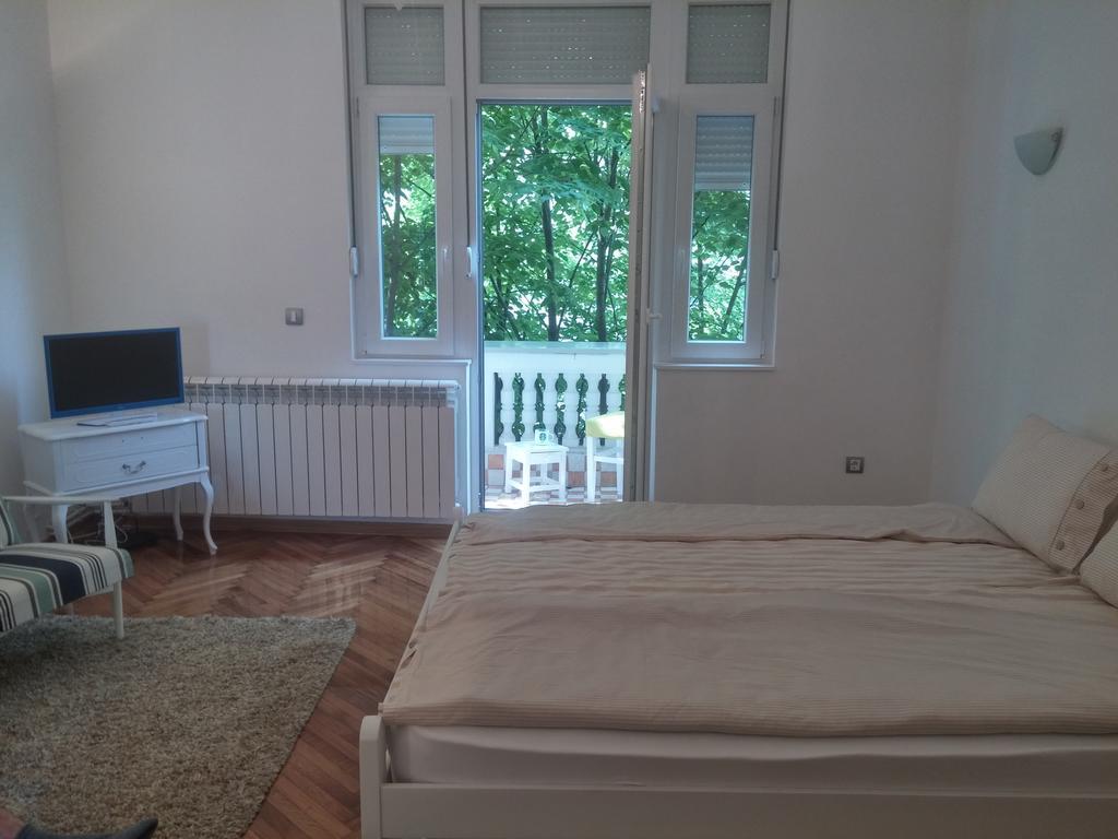 Cricket 2 Hostel Belgrad Exterior foto